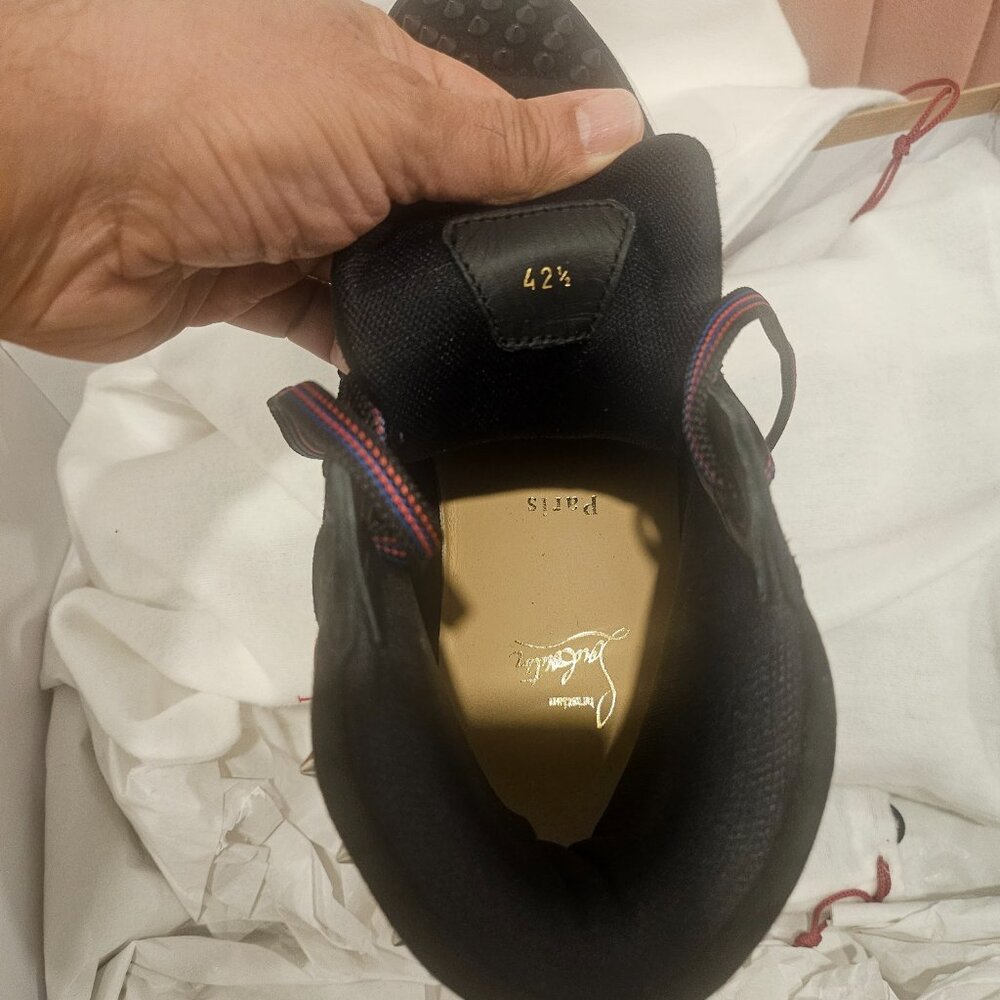 Shoes - Picture 4 of 5